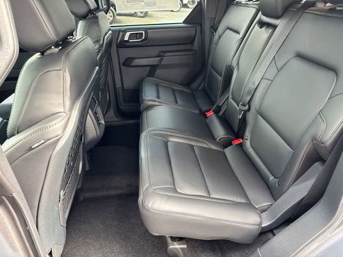 New 2025 Ford Bronco Badlands image 17