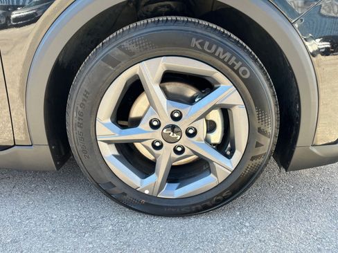 Used 2025 Kia K4 LXS image 29