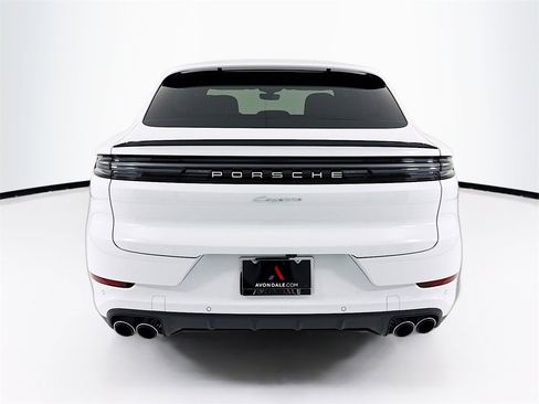 New 2026 Porsche Cayenne Coupe image 10