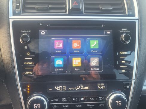 Used 2018 Subaru Outback 2.5i Premium image 18