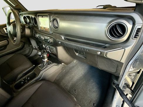 Used 2023 Jeep Wrangler Unlimited w/ Cold Weather Group AWD/4WD image 34