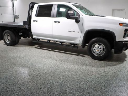 Used 2025 Chevrolet Silverado 3500 W/T w/ WT Convenience Package AWD/4WD image 6
