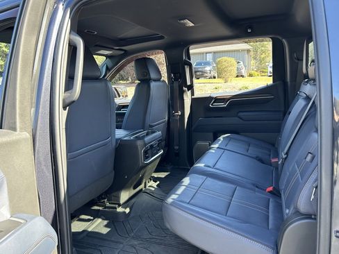 Used 2024 Chevrolet Silverado 1500 High Country image 48