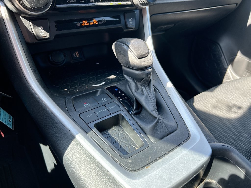 Certified 2024 Toyota RAV4 LE FWD image 25
