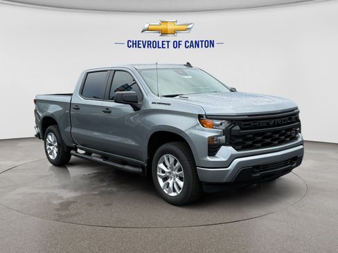 New 2026 Chevrolet Silverado 1500 Custom w/ LPO, Dark Essentials Package AWD/4WD image 3