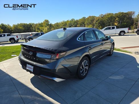 New 2026 Hyundai Sonata Blue FWD image 6