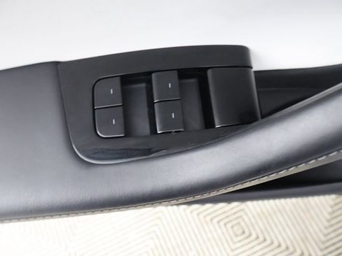 Used 2019 Tesla Model 3 Performance image 36