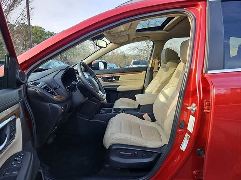Used 2019 Honda CR-V Touring image 12