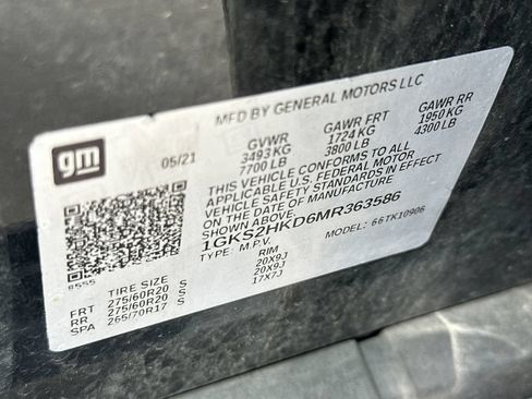 Used 2021 GMC Yukon XL AT4 w/ AT4 Premium Plus Package AWD/4WD image 14