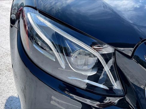 Used 2019 Mercedes-Benz E 450 4MATIC Wagon w/ Premium Package image 27