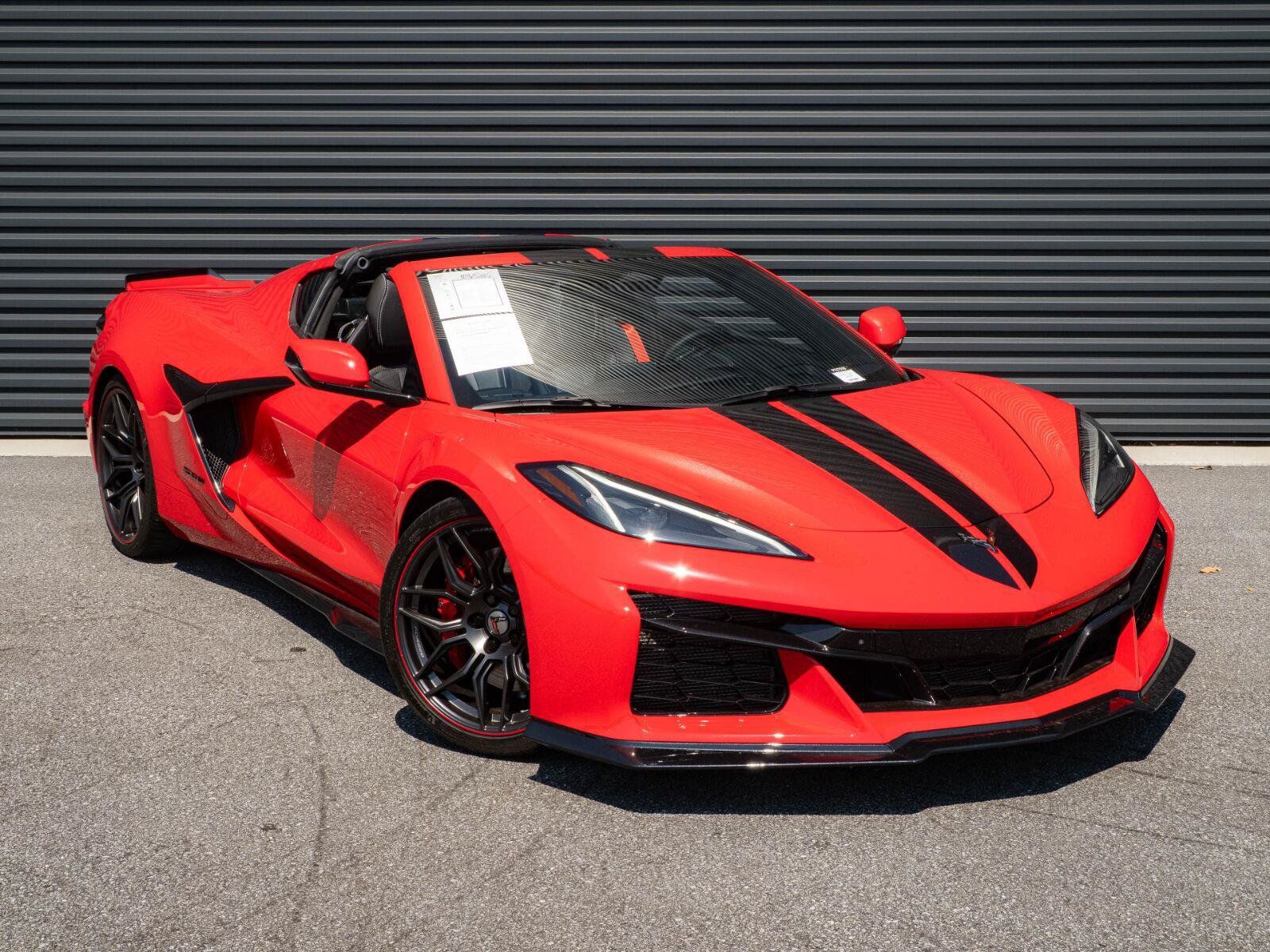 Used 2024 Chevrolet Corvette Z06 RWD image 19