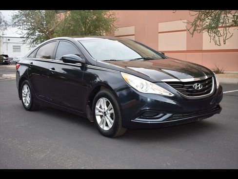 Used 2013 Hyundai Sonata GLS image 2