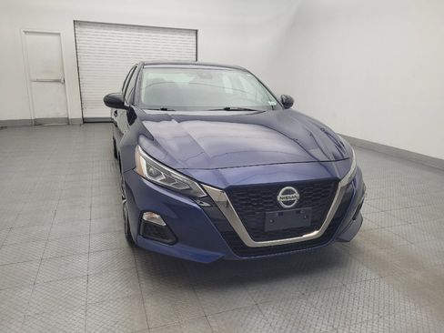 Used 2021 Nissan Altima 2.5 SR FWD image 14