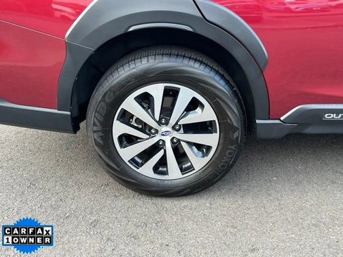 Used 2024 Subaru Outback Premium AWD/4WD image 9
