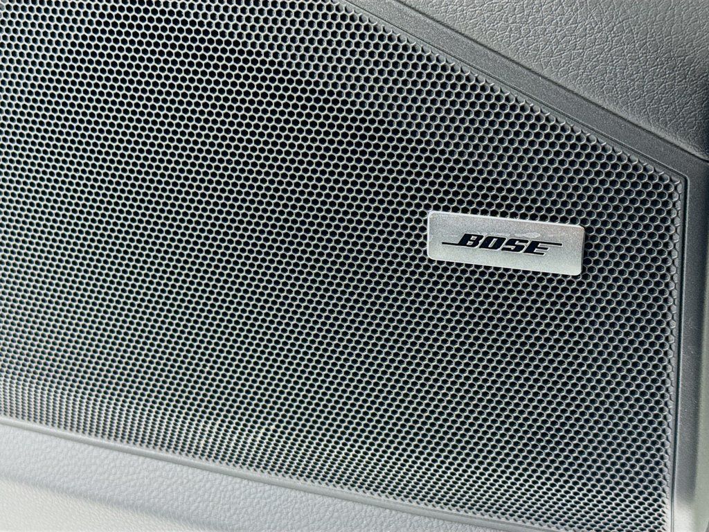 Certified 2024 Porsche Cayenne Coupe AWD/4WD image 12
