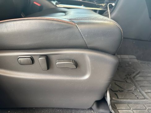 Used 2019 Nissan Armada Platinum w/ Interior Lighting Package AWD/4WD image 26