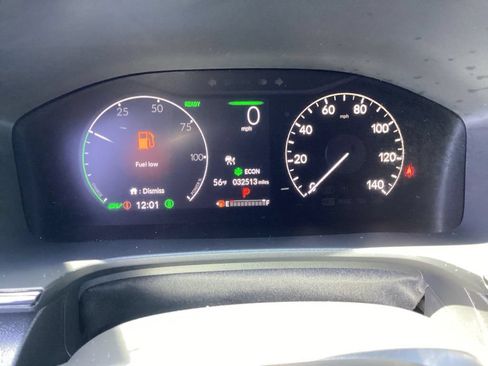 Used 2025 Honda CR-V Sport image 17