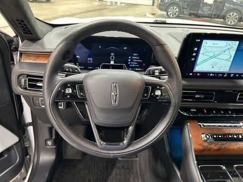 Certified 2025 Lincoln Aviator Black Label w/ Black Label Special Edition image 15