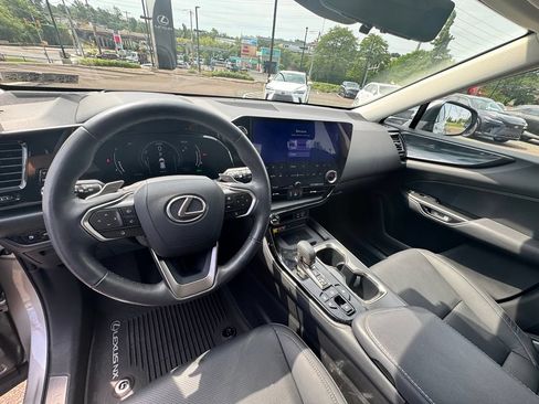 Used 2024 Lexus NX 350h AWD w/ Vision Package image 5