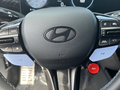 Certified 2025 Hyundai Elantra N image 16