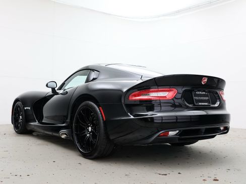 Used 2017 Dodge Viper SRT-10 image 3
