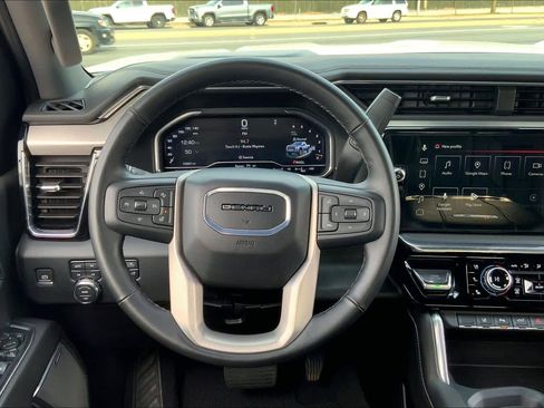 Used 2024 GMC Sierra 2500 Denali w/ Denali Reserve Package image 5