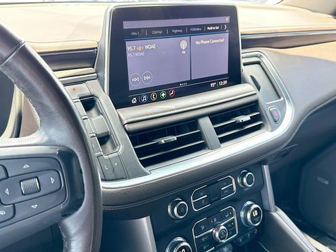 Used 2021 GMC Yukon SLT w/ SLT Luxury Plus Package RWD image 30