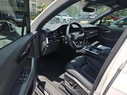 Used 2023 Audi Q7 2.0T Premium Plus w/ Premium Plus Package AWD/4WD image 3