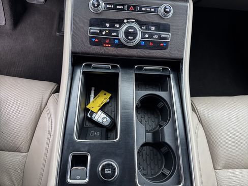 Used 2020 Lincoln Aviator Reserve w/ Equipment Group 202A image 41