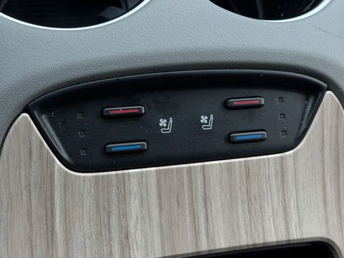 Used 2021 Toyota Venza Limited w/ Advanced Technology Package image 33