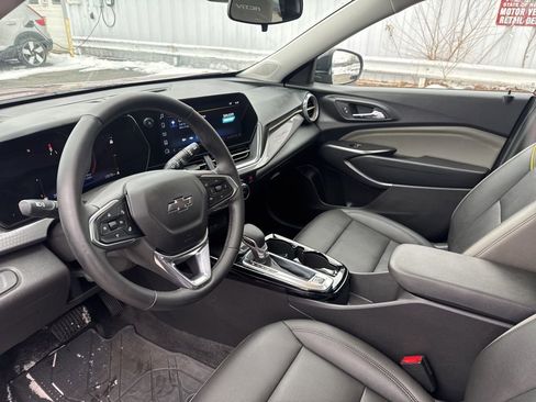 Used 2024 Chevrolet Trax ACTIV w/ Sunroof Package image 10