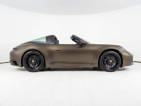 Used 2022 Porsche 911 Targa 4 GTS AWD/4WD image 17