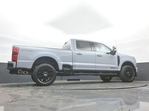 New 2026 Ford F250 Lariat w/ Black Appearance Package AWD/4WD image 39