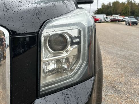 Used 2017 GMC Yukon Denali w/ Open Road Package image 9