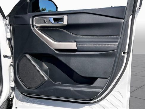 Used 2023 Ford Explorer XLT w/ Equipment Group 202A image 22