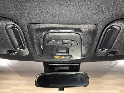 Used 2024 Toyota Corolla SE FWD image 12