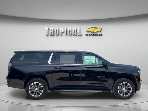 New 2026 Chevrolet Suburban LT w/ Comfort Package RWD image 6