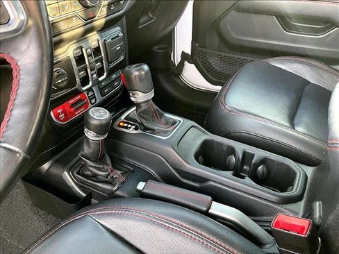 Used 2021 Jeep Gladiator Rubicon image 15