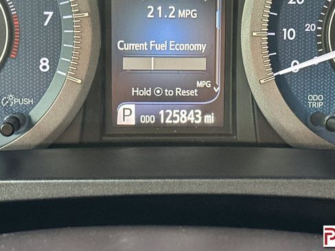 Used 2018 Toyota Sienna XLE Premium image 37