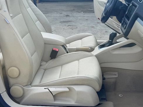 Used 2012 Volkswagen Eos Komfort image 40