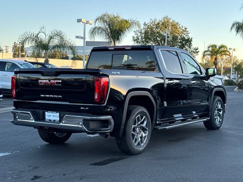 Used 2026 GMC Sierra 1500 SLT w/ SLT Premium Plus Package AWD/4WD image 15