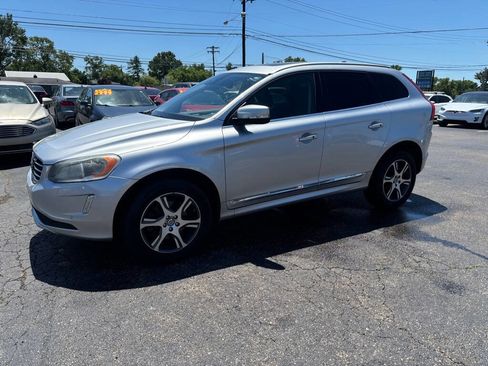Used 2015 Volvo XC60 T6 Platinum AWD/4WD image 1