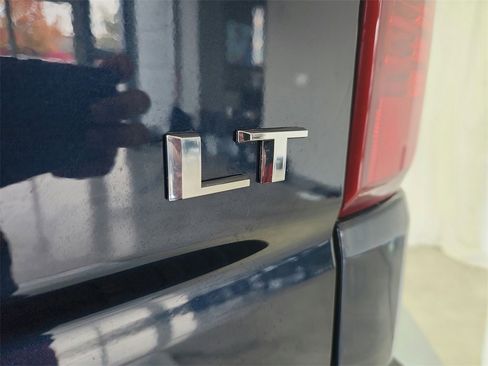 Used 2022 Chevrolet Silverado 1500 LT image 27