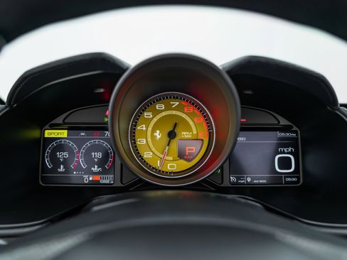 Certified 2023 Ferrari Portofino M image 29