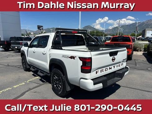 Used 2023 Nissan Frontier PRO-4X w/ Technology Package AWD/4WD image 8