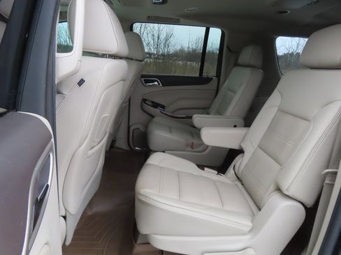 Used 2016 GMC Yukon XL Denali w/ Open Road Package image 36