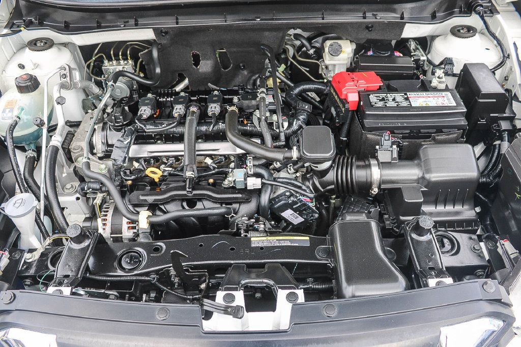 Used 2019 Nissan Kicks SV w/ Exterior Package FWD image 30
