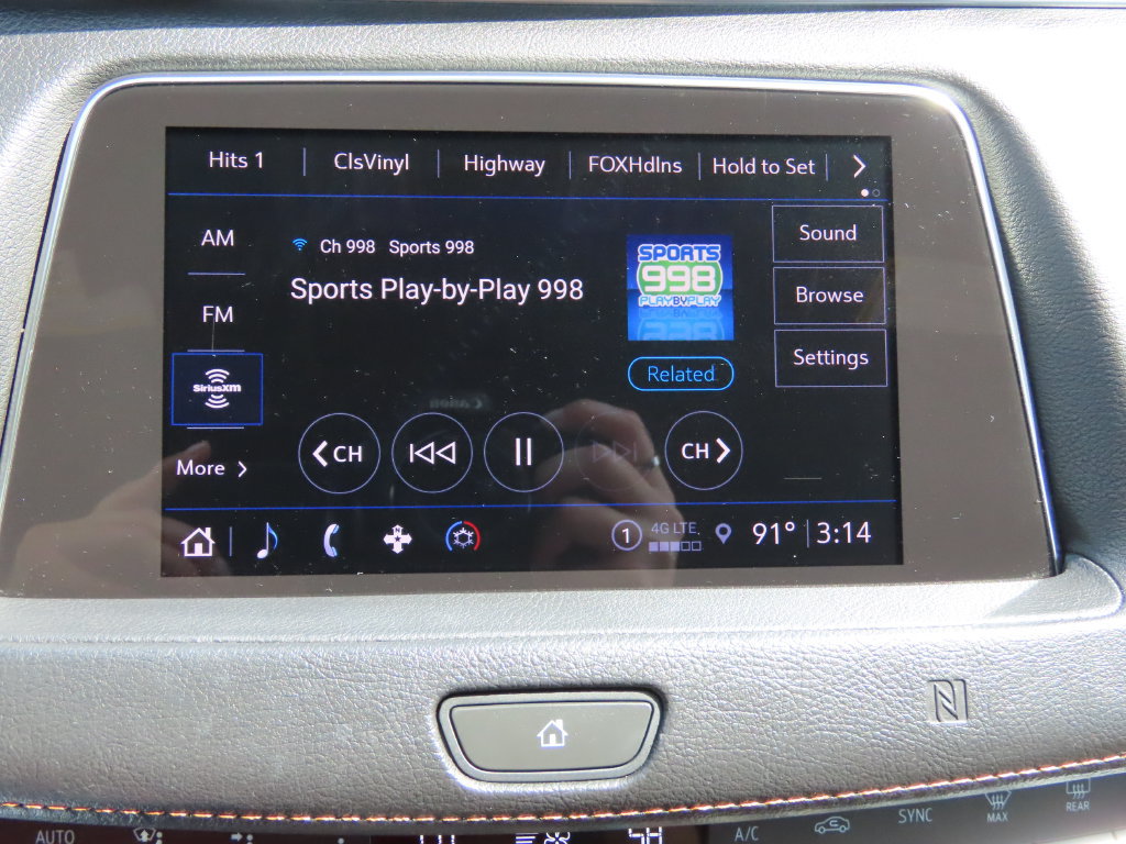 Used 2021 Cadillac XT4 Sport AWD/4WD image 43