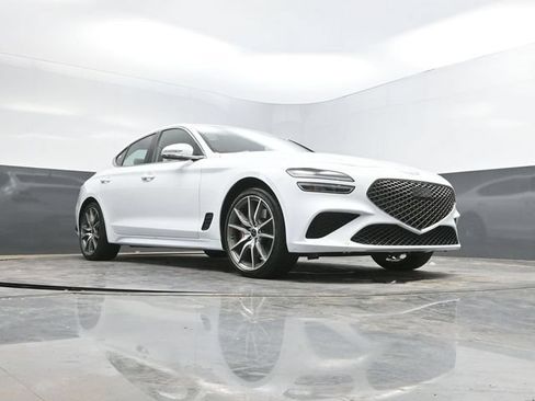 Used 2025 Genesis G70 2.5T AWD/4WD image 46