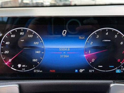 Used 2025 Mercedes-Benz GLB 250 image 13